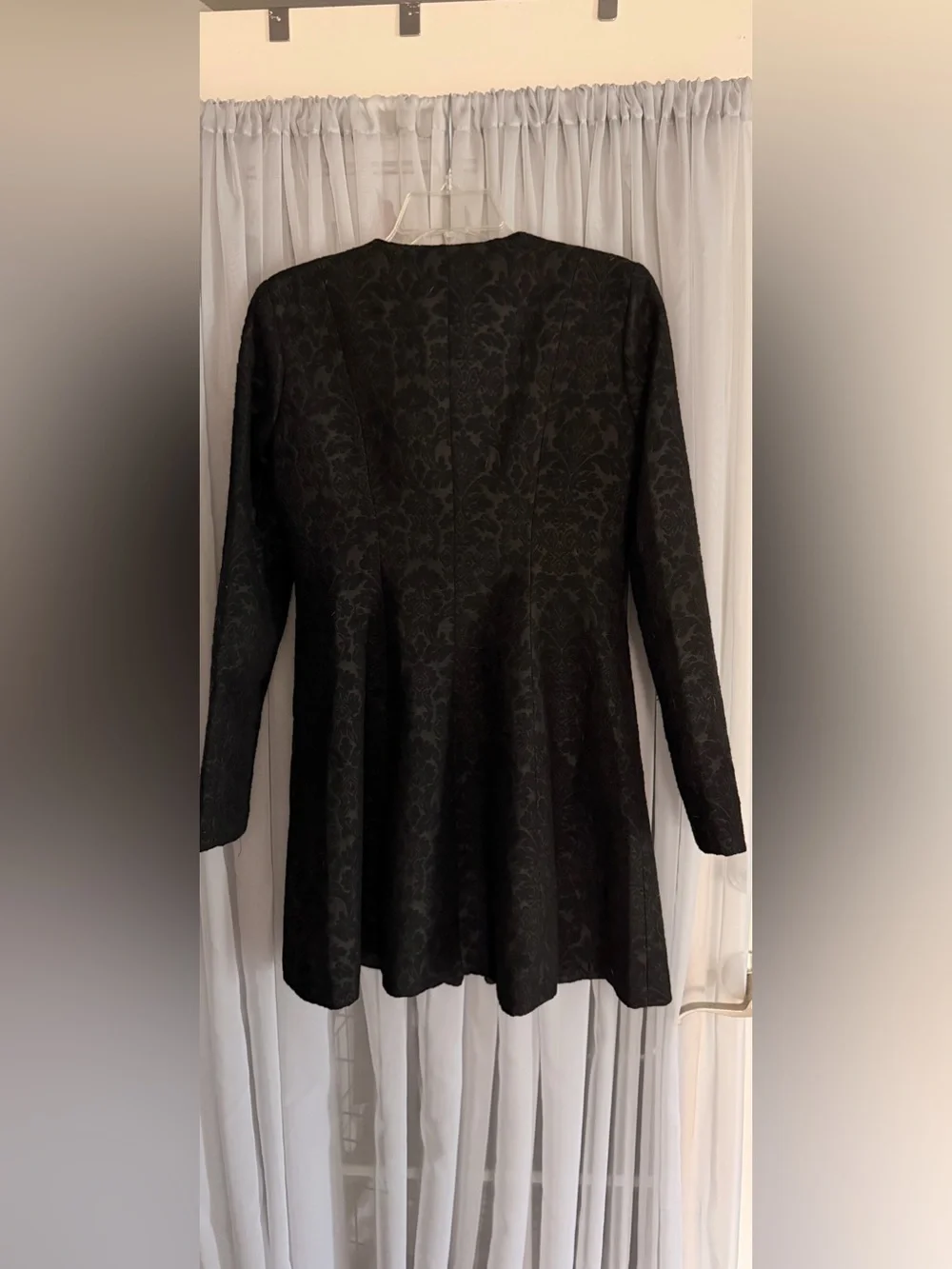BB Dakota Black Floral Jacquard Long Blazer Coat Size Small